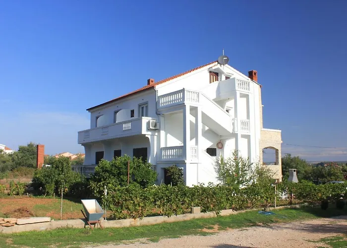 336b Apartman Tkon